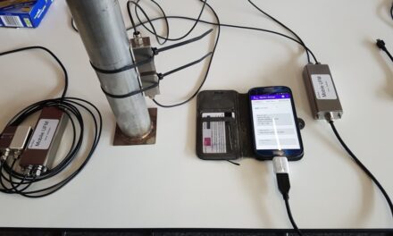 Débitmètre à ultrasons associé à un smartphone