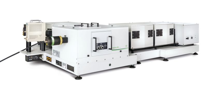 Spectromètre à photoluminescence pour matériaux semi-conducteurs